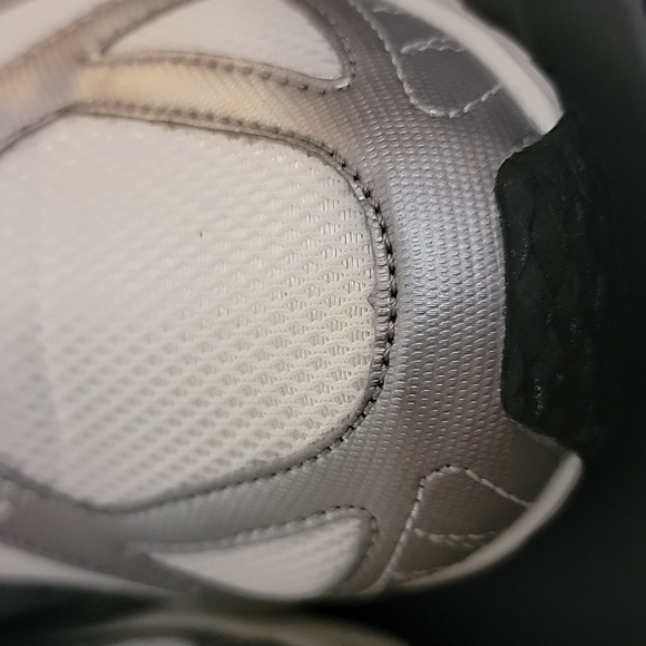 New‎ Balance 610v1
